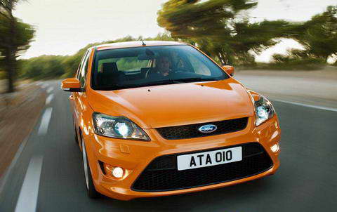 mini-ford_focus_st_2008_dailyautoru.jpg