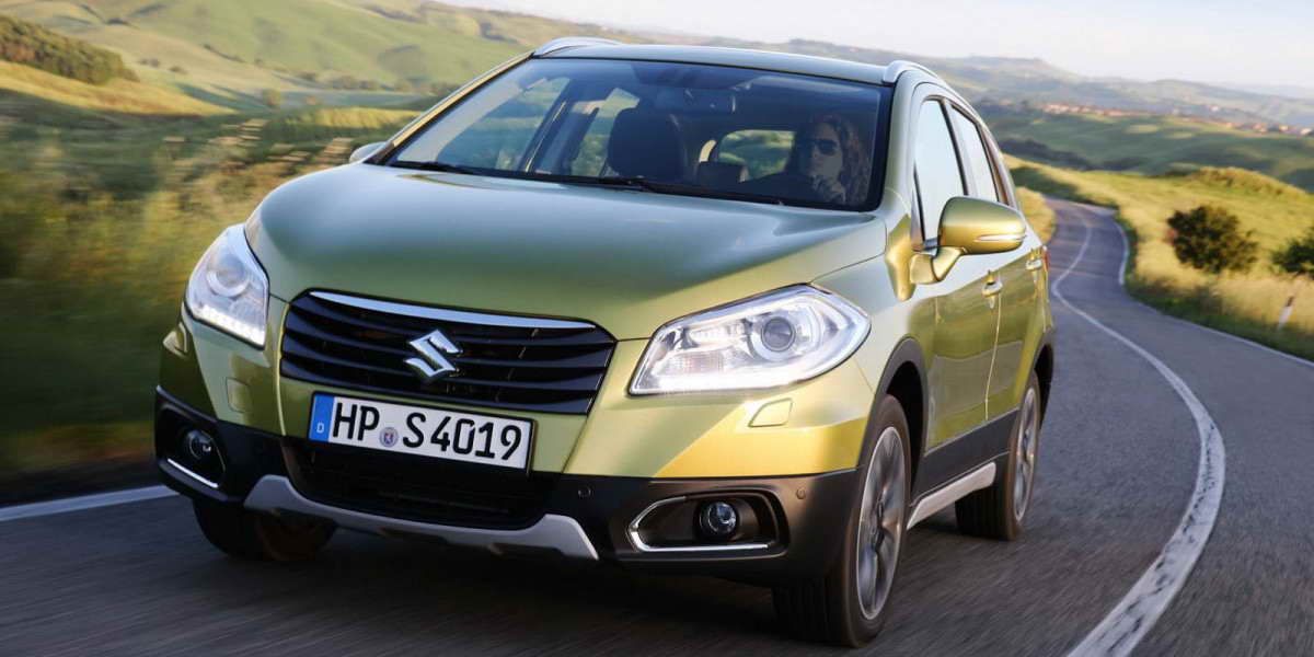 Компактный кроссовер Suzuki SX4 2013 | Фото и Видео