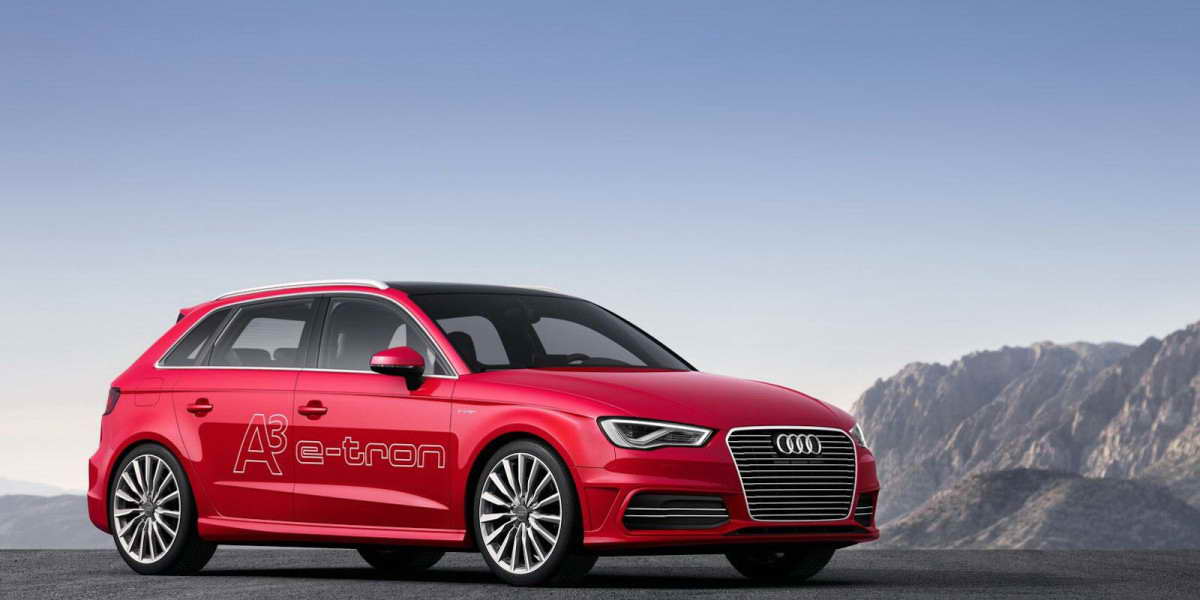 Audi начнет продажи гибрида A3 e-tron в России
