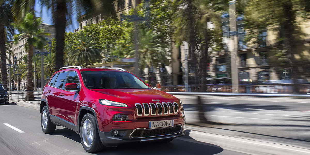 Четвертое поколение Jeep Cherokee 2014 покажут в Женеве