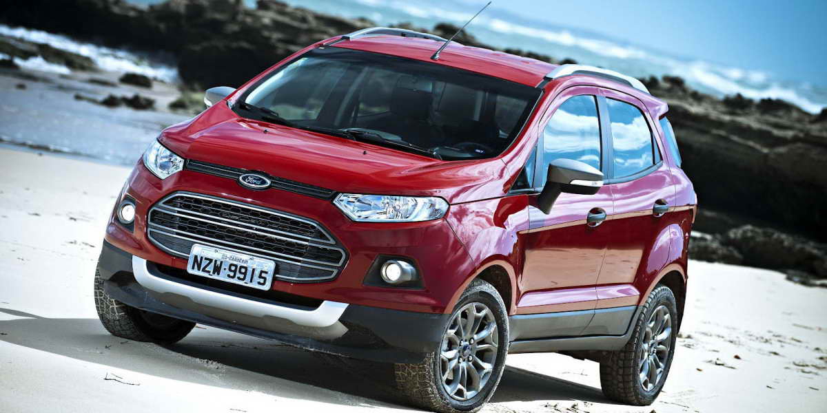 Бюджетный кроссовер Форд ЭкоСпорт проходит испытания