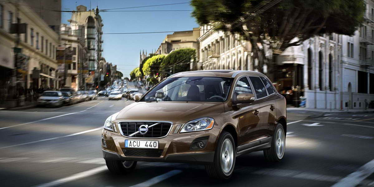 Новые конфигурации Volvo XC60 2014 доступны в России