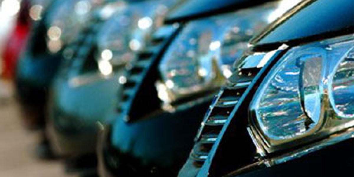 Как выбрать автомобиль с водителем напрокат?