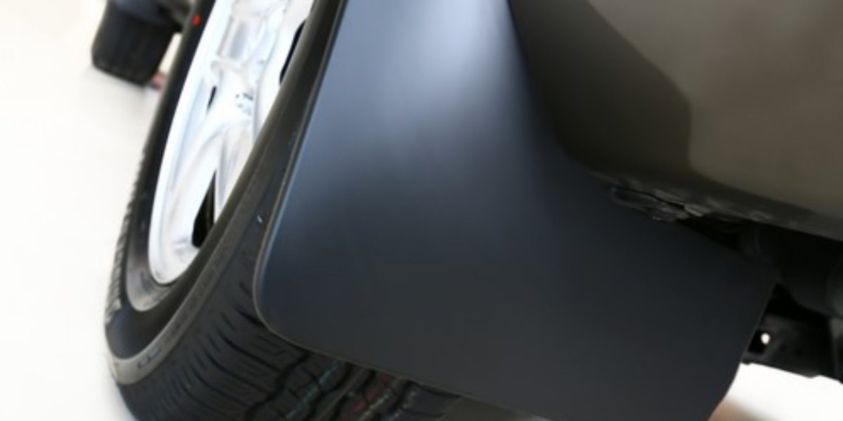 Установка брызговиков: все «за» и «против»