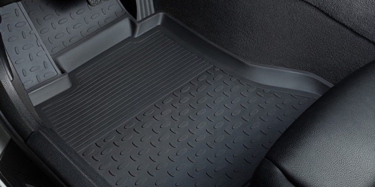 Как дополнительно защищитить салон машины